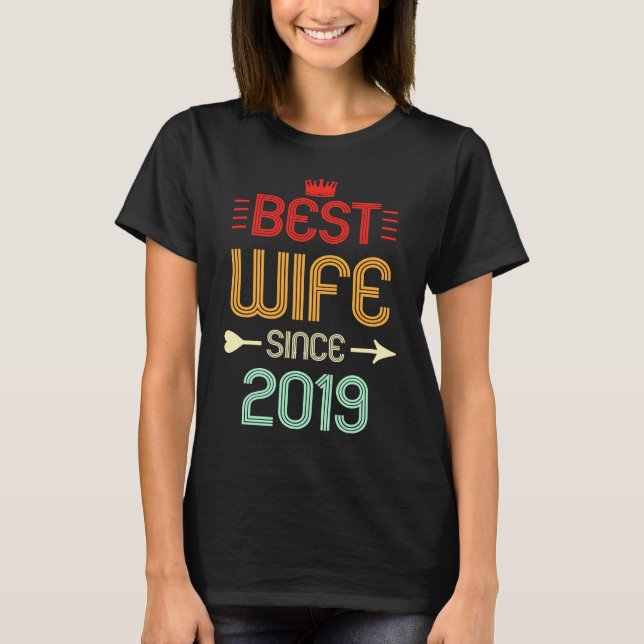 Best Wife Since 2019 2nd Wedding Anniversary T Shirt (Framsida)