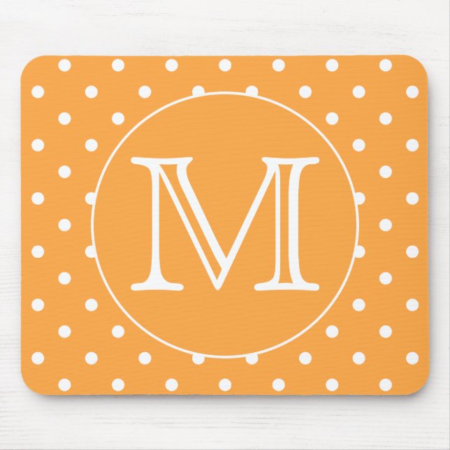 Beställnings- Monogram. Orange- och vitPolkaprick Musmatta (Framsidan)