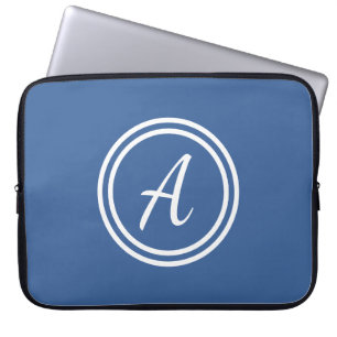 Beställnings- Monogramlaptop sleeve för blått &