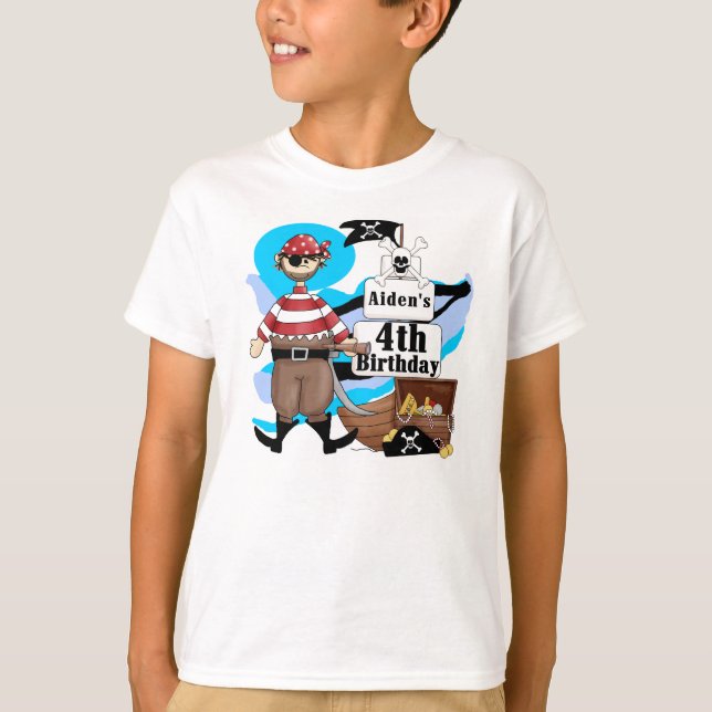 Beställnings- pirat4e födelsedagenT-tröja Tee Shirt (Framsida)