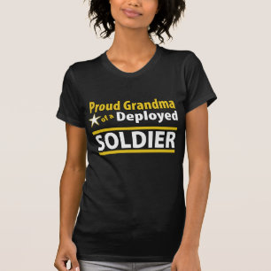Beställnings- stolt mormor av en utplacerad t-shirt