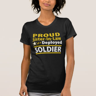 Beställnings- syster i lag av en utplacerad t shirt