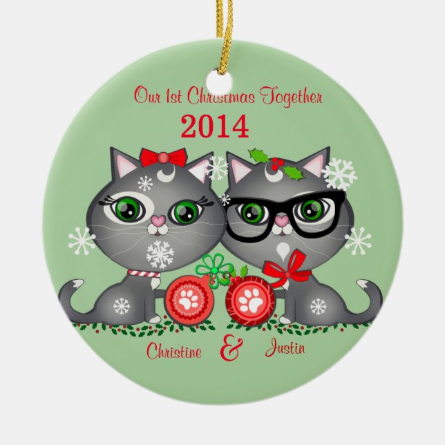 Beställnings- textkattungepars första jul julgransprydnad metall (Framsidan)