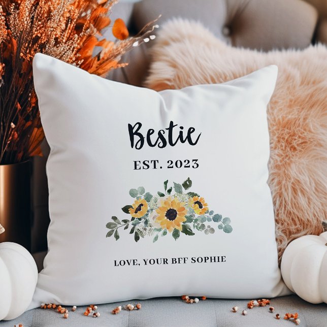 Bestie | Söt Rustic Solros och Namn Kudde (A pretty, rustic pillow keepsake for your bestie)