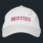 Besties Best Friends Modern Typography-Anpassnings<br><div class="desc">Besties Best Friends Modern Typography-Anpassningsbarna Embroied Baseball Cap har den enkla,  moderna,  broderade texten "Besties". Perfekt som en gåva till din bästa vän,  kusin,  syster,  mamma med mera. Skapat av Evco Studio www.zazzle.com/store/evcostudio</div>