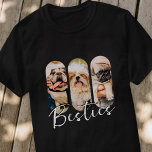 Besties Pet Simple Modern Play Three Photo T Shirt<br><div class="desc">Denna enkla och moderna design består av modern,  enkel,  lekfull skripttypografi. Lägg till husdjursfoton från anpassningsbarna av din husdjurskatt,  hund eller fåglar.</div>