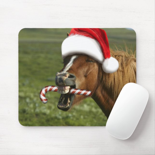 Besynt julhäst med jultomteleende musmatta (Med mus)
