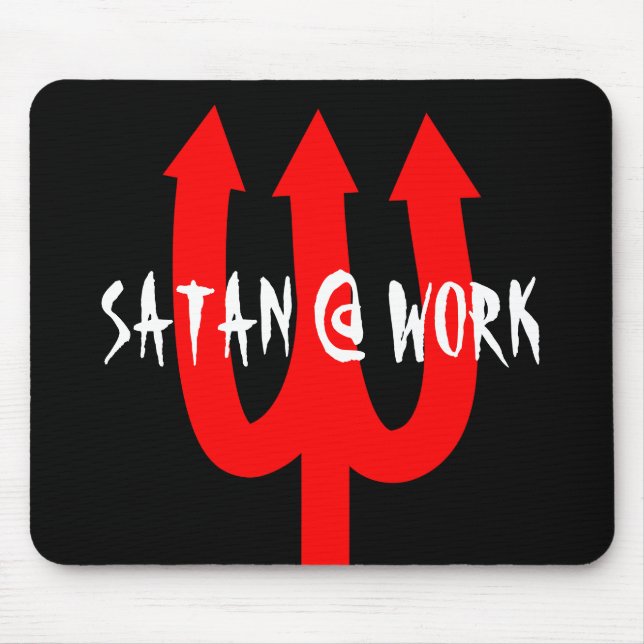 Besynt sataniskt musblock med rött djävulen-gaffel musmatta (Framsidan)