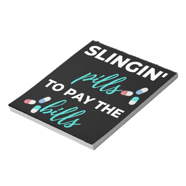 Betala fakturorna med hjälp av knappnålar anteckningsblock (Roterad)