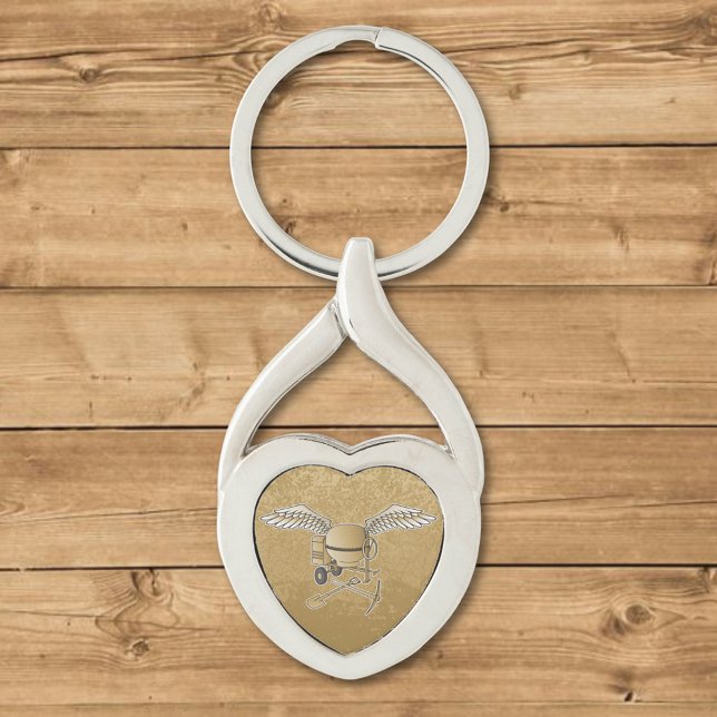 Betongblandare beige twisted heart silverfärgad nyckelring (Skapare uppladdad)