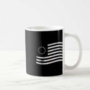 Betsy Ross Flagga Minimal - Amerikansk historia Pa Kaffemugg