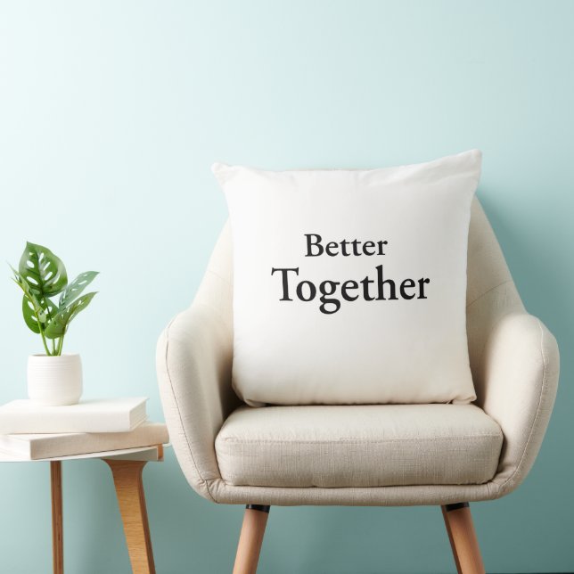 “Better Together” finds true companionship  Kudde (Stol)