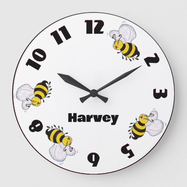 Betty Bee and Busy Bees Round Wall Clock Stor Klocka (Framsida)