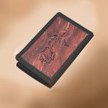 Beuatiful Red Marble<br><div class="desc">Njut av denna vackra,  moderna,  röda trefaldiga plånbok med ro. Du kan hitta en matchande väska med den här designen i samlingen Finare Tote bags och Wallets. Låt mig veta om ni vill lägga till någon text till det.</div>