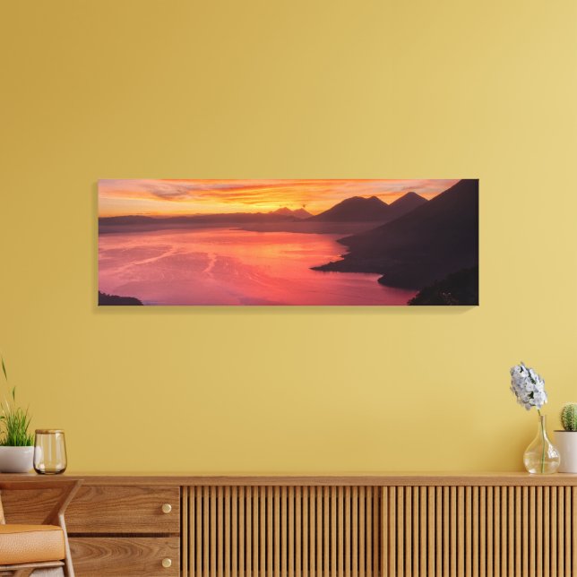Bevackra Golden Sunrise-bergen Sjö på Canvastryck (Insitu (Vardagsrum))