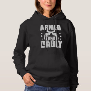Beväpnad Och Pappat dödlig far för fars dag 3 T Shirt