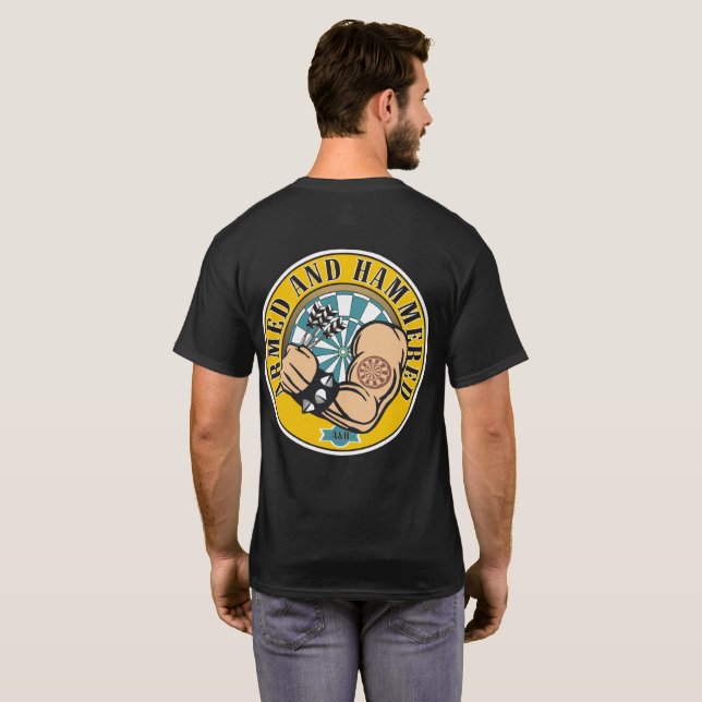 Beväpnat & bultat pillag tee (Hel baksida)
