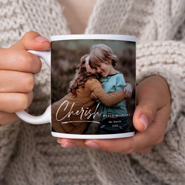 Bevara Varje Minut Skript 2 Foto  Kaffemugg (A simple script cherish every moment photo mug.)