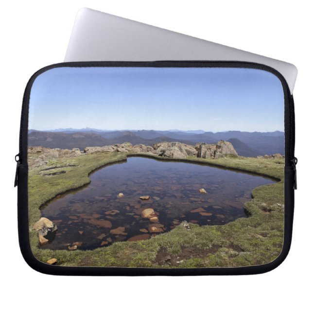 Bevattna damm, monteringen Ossa, den Ossa Laptop Sleeve (Framsidan)