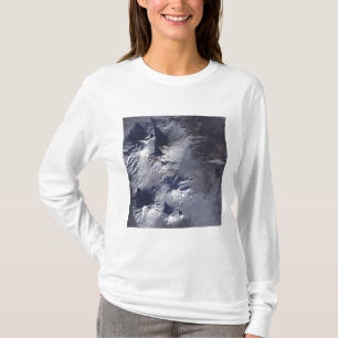 Bezymianny Volcano uppvisar en blygsam plume T Shirt