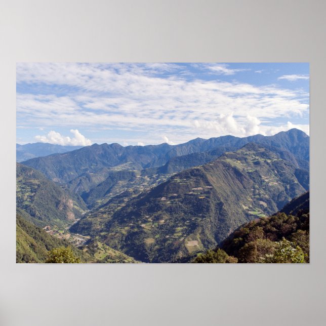 Bhutan-bergen för fredlig östra - Himalaya Poster (Framsidan)