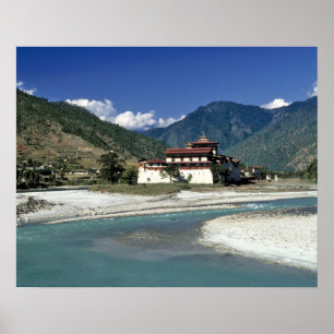 Bhutan, Punaka. Mo Chhufloden flyter förbi Poster