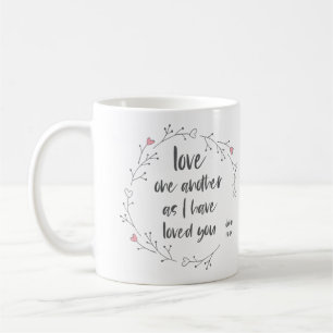 Bibelverse: Kärlek One Two (+ hjärtan) Kaffemugg