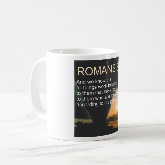 Bible Verse Mugg Day 13, ROMANS 8:28 (Framsida vänster)