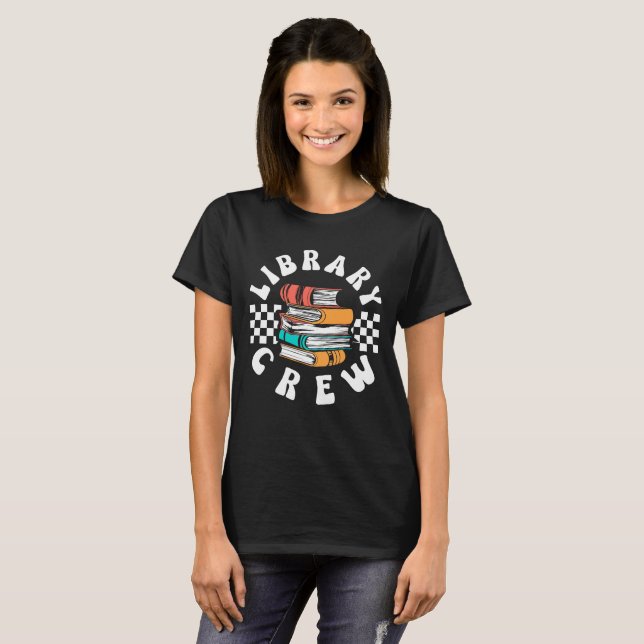 Bibliotek-besättningens Retro-text T Shirt (Hel framsida)