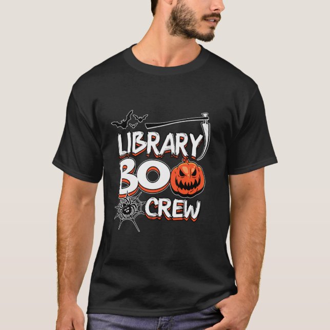 Bibliotek Boo Crew Halloween Librarian Costume T Shirt (Framsida)