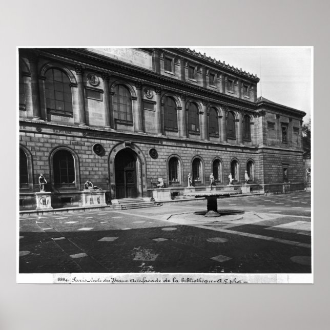 Bibliotek står inför poster (Framsidan)