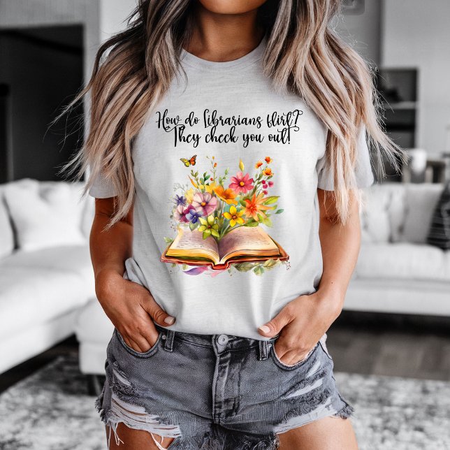 Bibliotekarie och böcker t-shirt (Funny Librarian Book Joke t-shirt. )