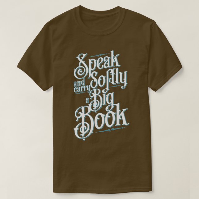 Bibliotekariska talar mjukt och bär en stor citat  t shirt (Design framsida)