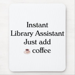 Bibliotekassistentmusen vadderar musmatta