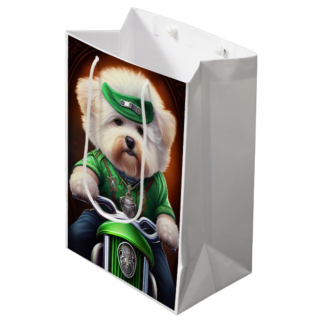 Bichon Frisé Hund Driving Bike St Patrick's Day (Framsidan Vinklad)