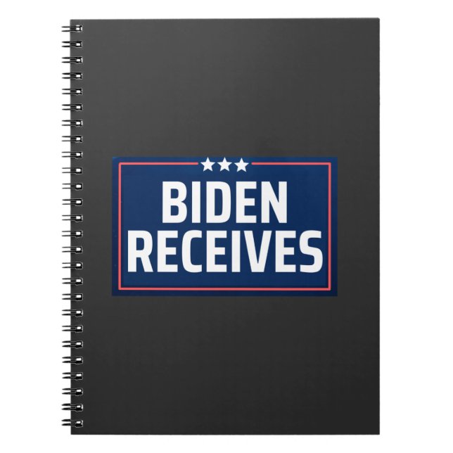 Biden Receives Anteckningsbok (Framsidan)