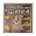 Biere de la Meuse av Marc Auguste Bastard Kakelplatta<br><div class="desc">Vintage illustration Art nouveau poster art Biere de la Meuse av Marc Auguste Bastard,  1896. En bryggerireklam poster för öl från La Meuse med en vacker kvinna med rött hår med stiliserade moln i bakgrunden.</div>