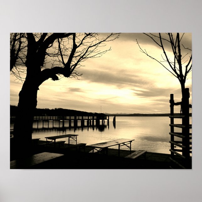 Biergarten av sjö monokrom poster (Framsidan)