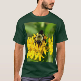 Biet festar på fjärilsväxtens vilda blommor t shirt