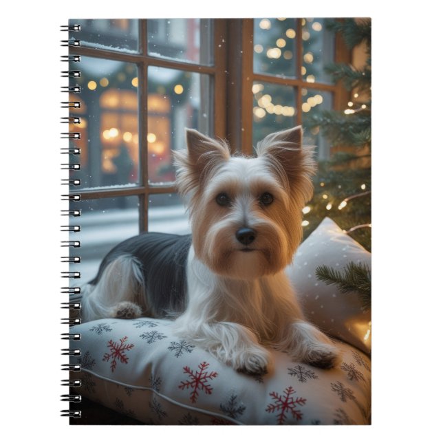 Biewer Terrier med julbelysning Holiday Anteckningsbok (Framsidan)