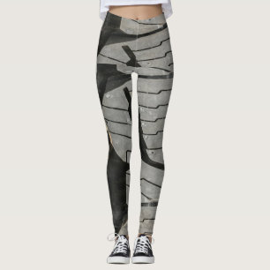 Big Automotive Car old däck Black Roadtrips Leggings
