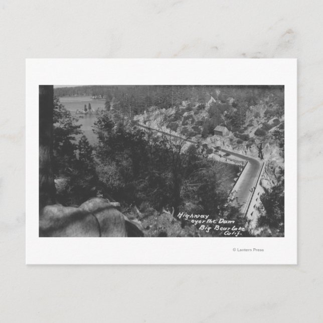 Big Bear Sjö, CA Highway ovanför dammen Vykort (Framsida)