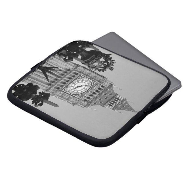 Big Ben Torn Laptop Sleeve (Framsida topp)