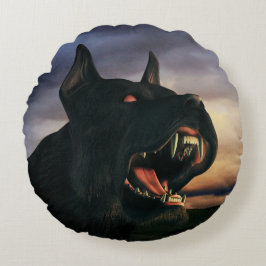 Big, black dog rund kudde