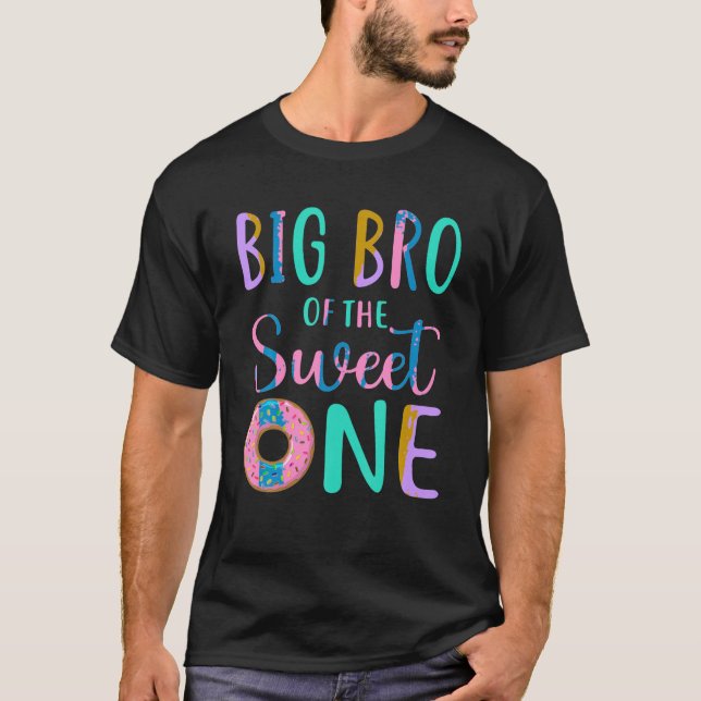 Big Bro of the Sweet One Brother 1st Birthday Girl T Shirt (Framsida)