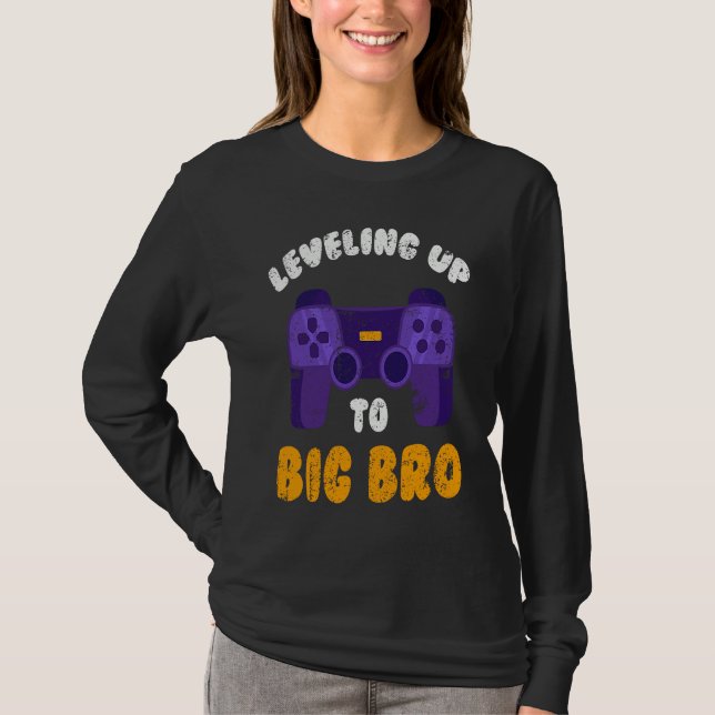 Big Bro  Present Game  Leveling future brother T Shirt (Framsida)