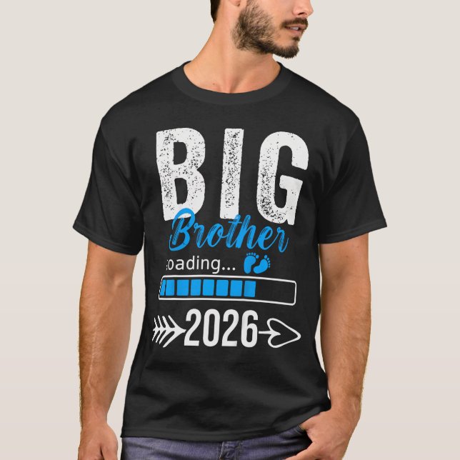 Big Brother Loading 2026 Flyttas Upp Till Big Brot T Shirt (Framsida)