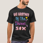 Big Brother of the Sweet Sex 6e Donut Birthday Pa T Shirt<br><div class="desc">Storebror till det svenska temat Donut-Födelsedagsfesten i sex 6e</div>