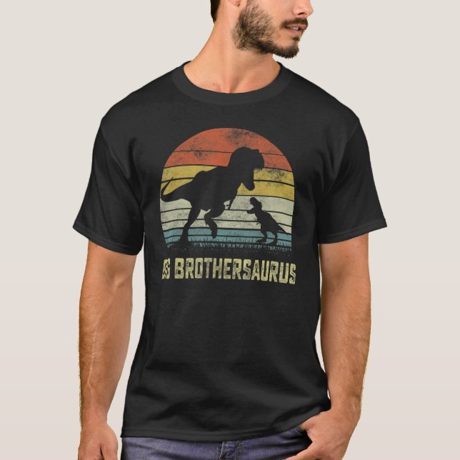 Big Brothersaurus Rex Dinosaur Big Brother Saurus T Shirt (Framsida)