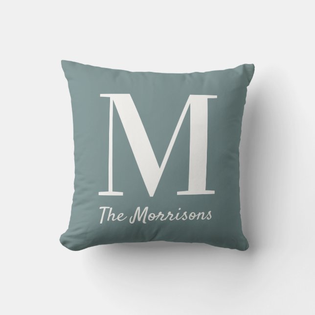 Big Family Monogram Pastel Teal Dekorativ kudde (Framsida)